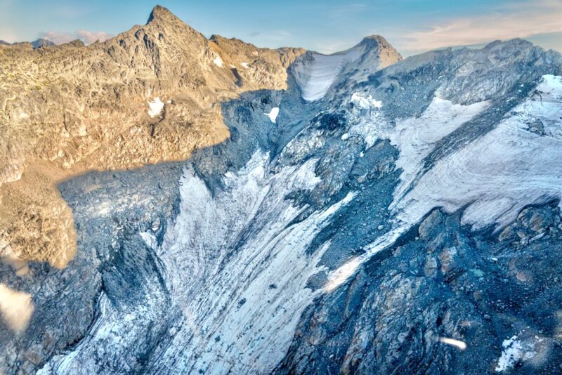 Melting glaciers in British Columbia. Image c/o THE CANADIAN PRESS/Handout - Simon Fraser University.